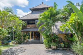 The Retreat Private Villa Bingin Beach